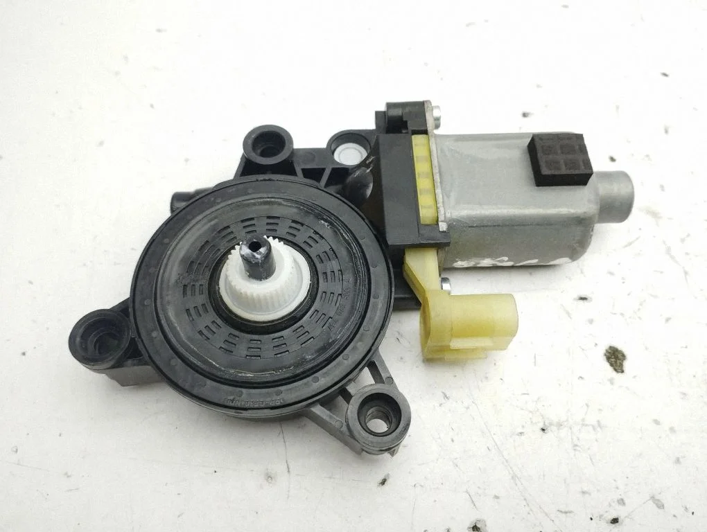 Rear door window regulator motor – KIA Ceed (2018-)