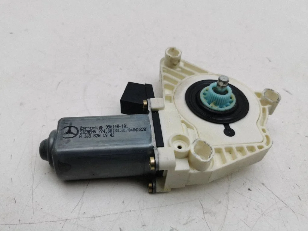 Rear door window regulator motor A1698201942