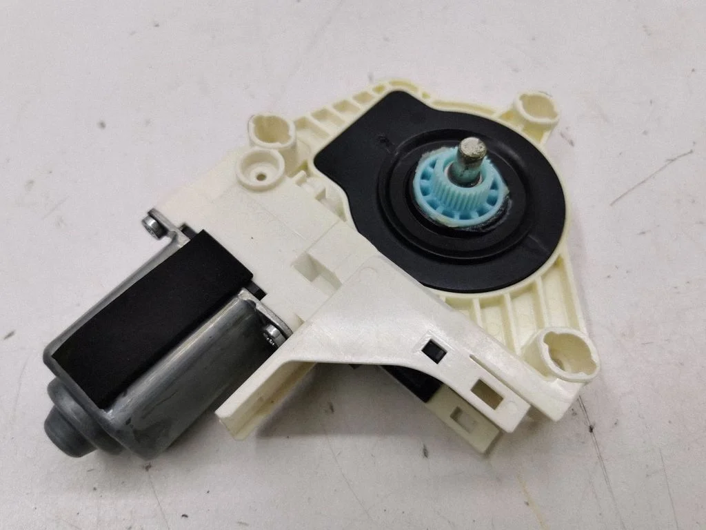 Rear door window regulator motor – Audi A6 S6 C7 4G (2011-2018)