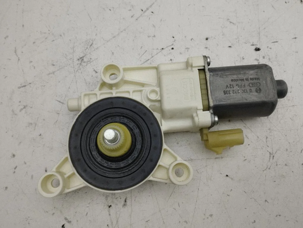 Rear door window regulator motor 3018077D