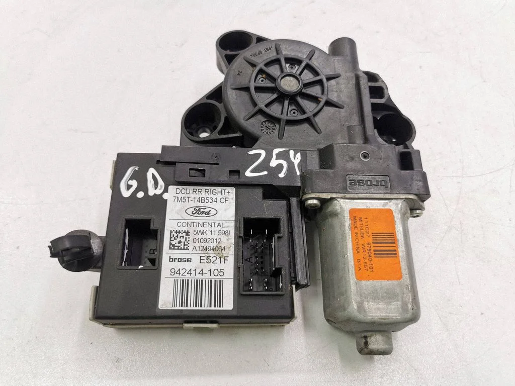 Tagaukse aknatõstuki mootor 7M5T14B534CF