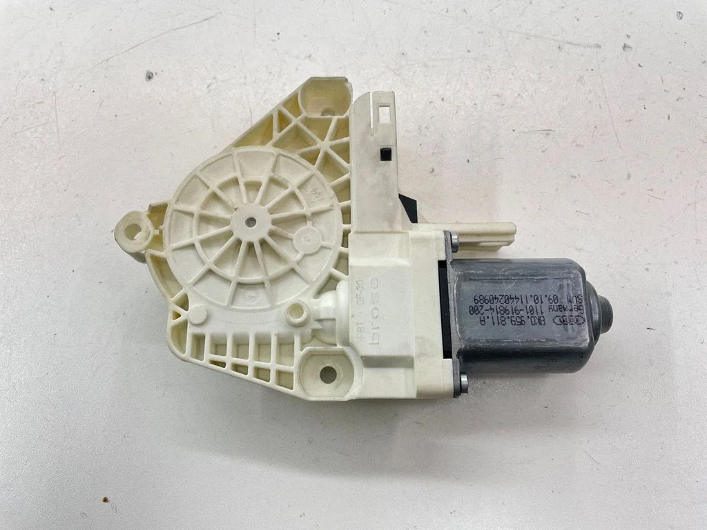 Rear door window regulator motor 8K0959811A