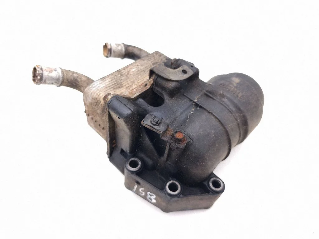 Oil filter mounting bracket 1212121875V2