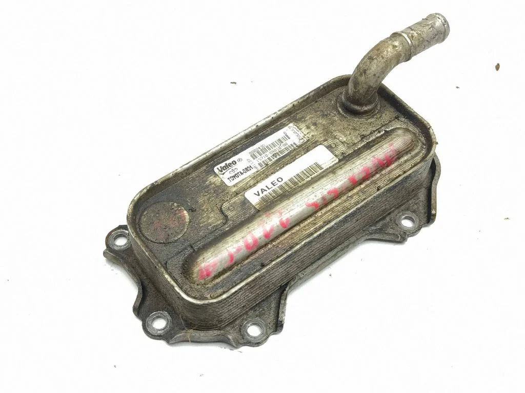 Oil filter mounting bracket 157100R01000