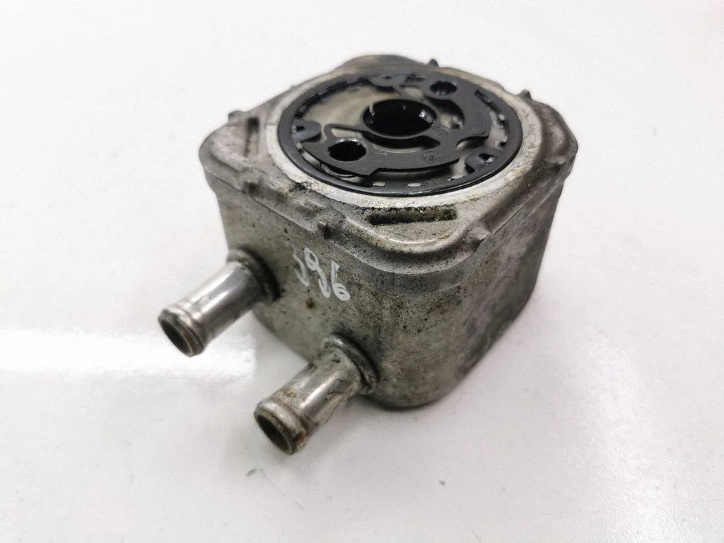 Oil filter mounting bracket 028117021C