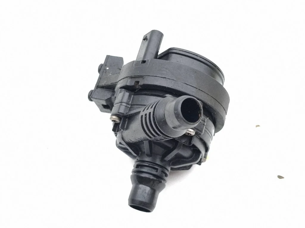 Electric auxiliary coolant/water pump – BMW i4 (2021-)