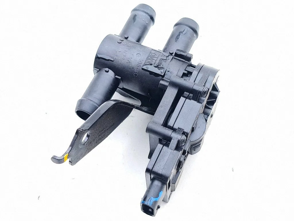 Electric auxiliary coolant/water pump LJ938C605BC
