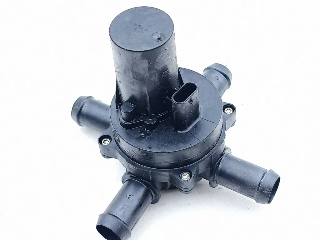 Electric auxiliary coolant/water pump LU5A8C508AE