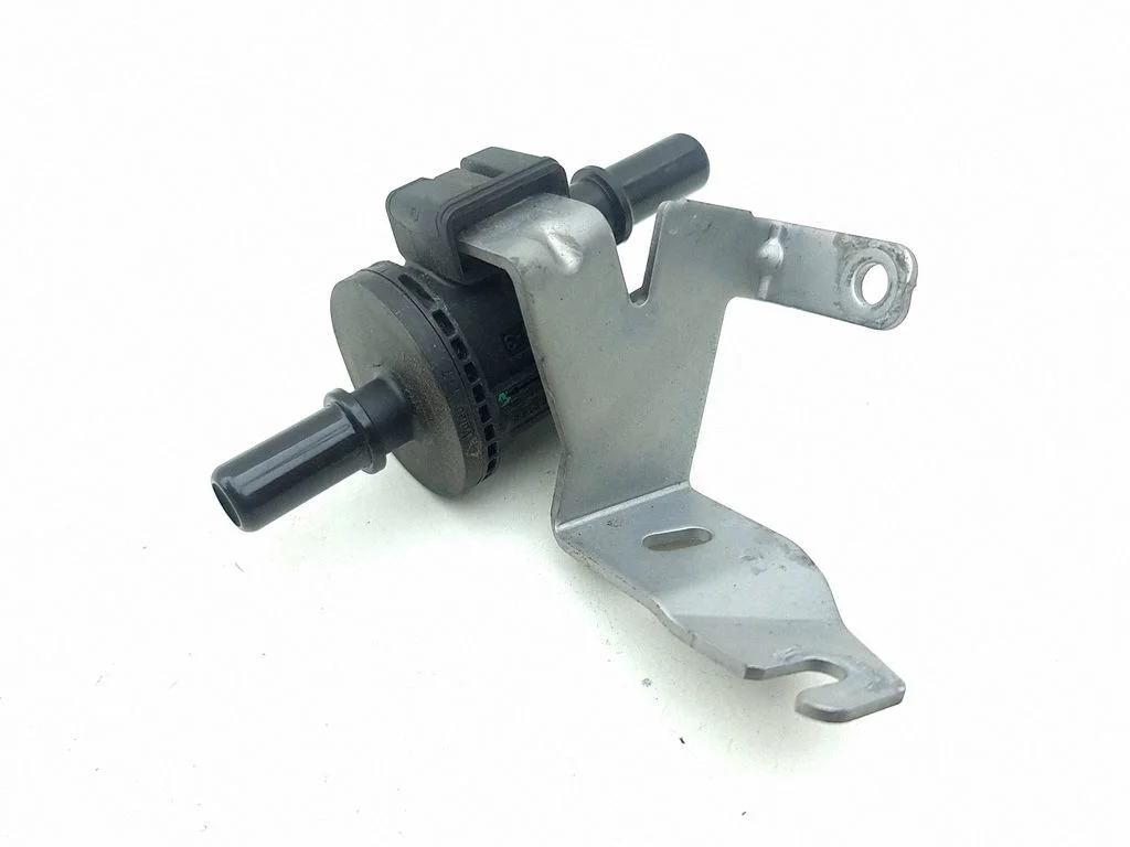Electric auxiliary coolant/water pump 149305385R