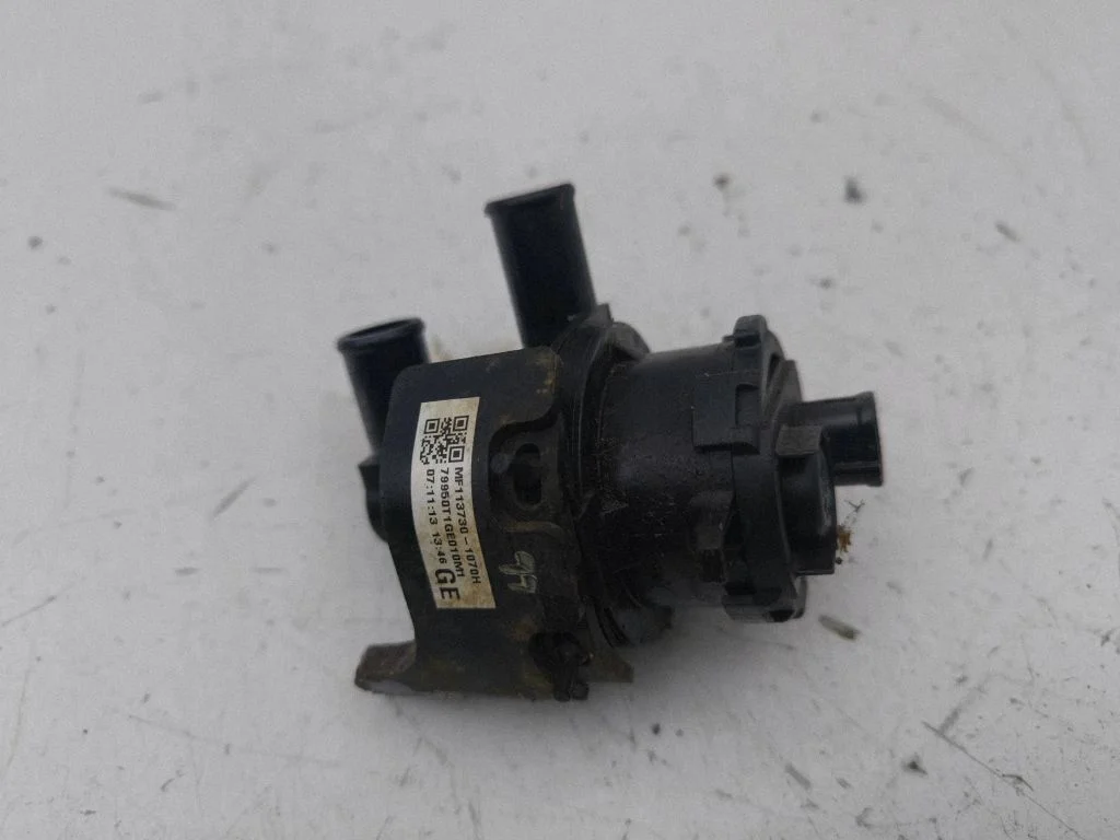 Electric auxiliary coolant/water pump 1137301040