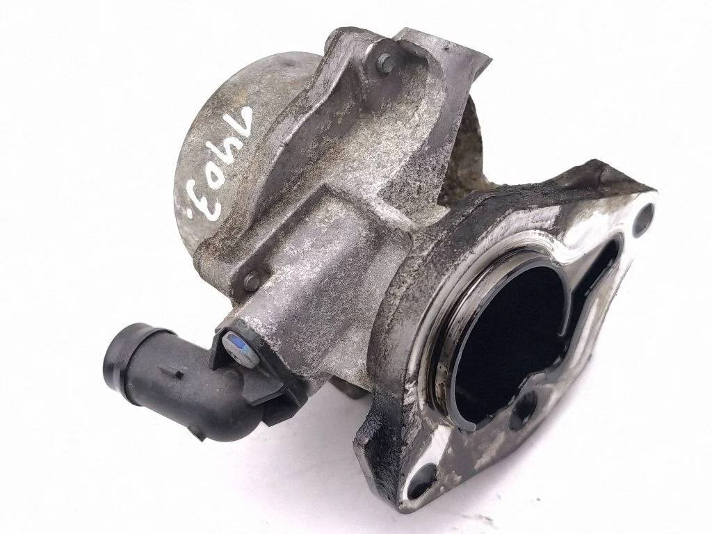 Vaakumpump 146502327R