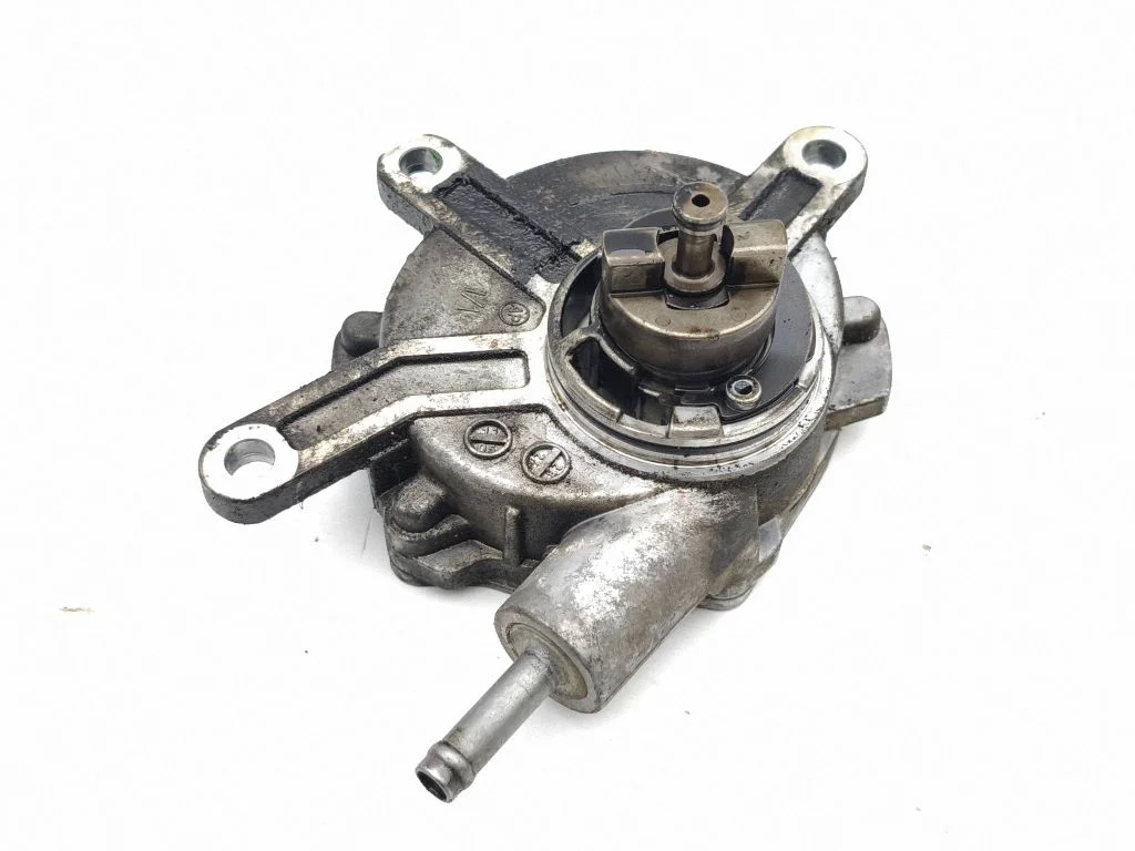 Vaakumpump – Lexus IS 220D-250-350 (2006-2013)