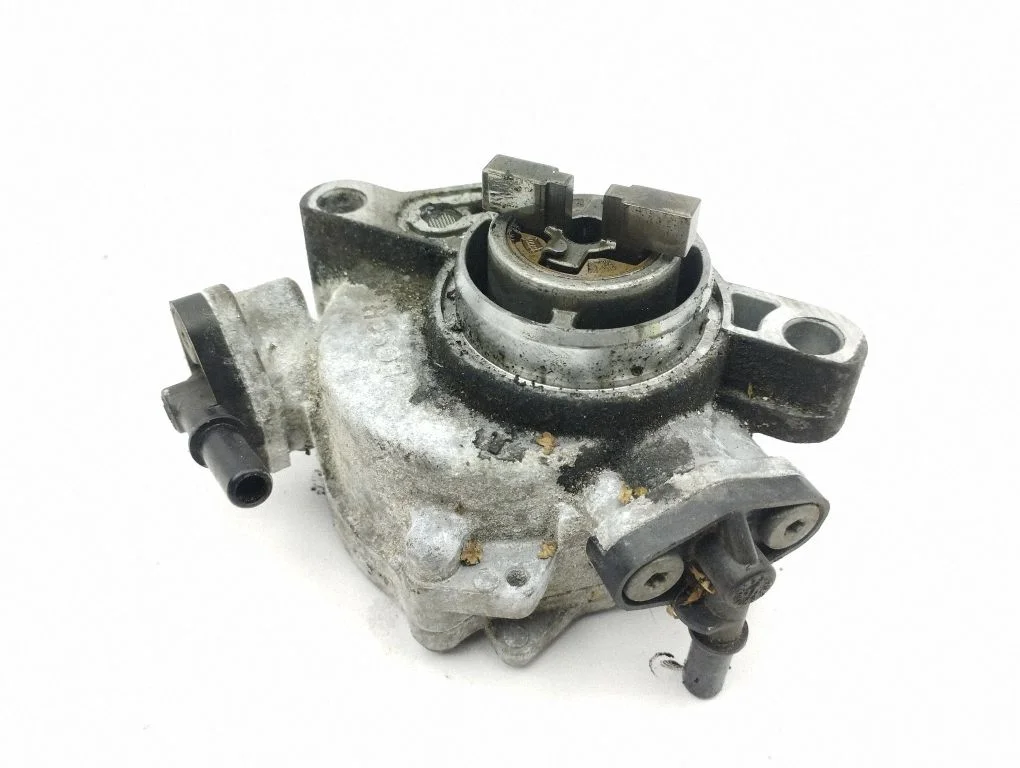Vacuum pump 9684786780