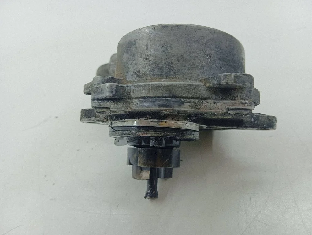 Vacuum pump A6112300065
