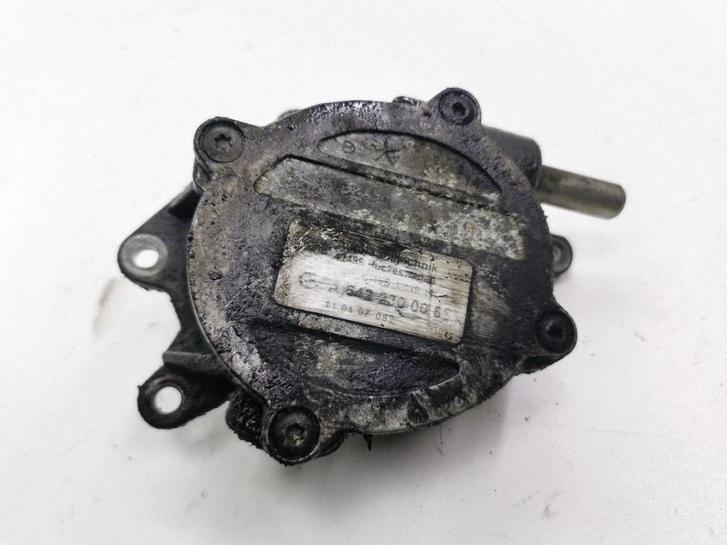 Vacuum pump LA1231061