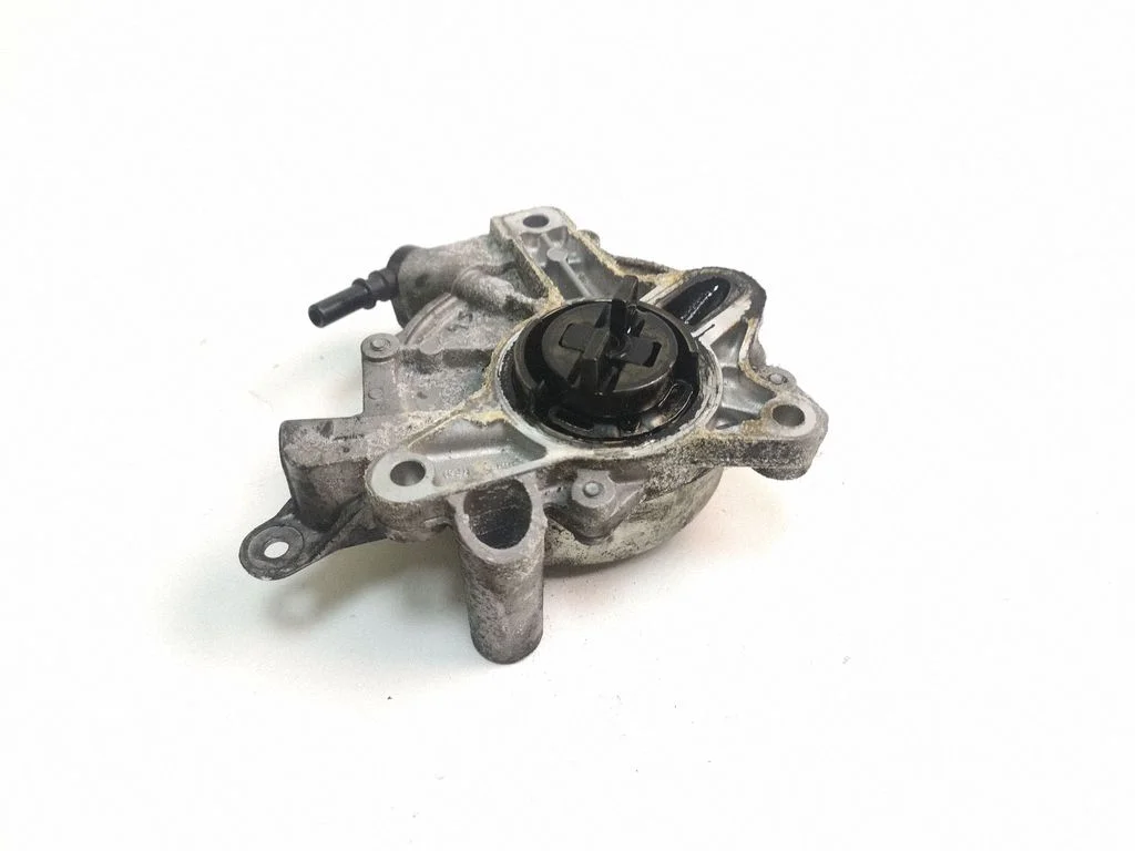 Vacuum pump 9673836180