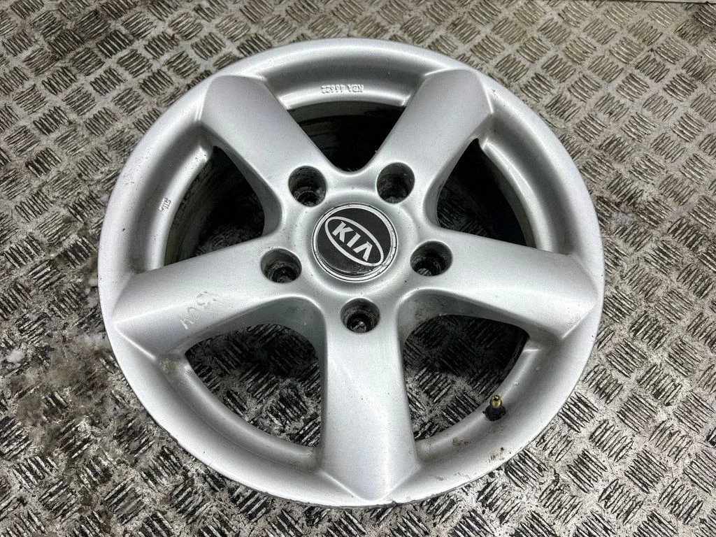 R16 alloy rim