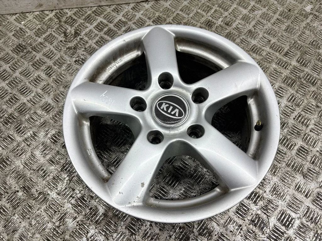 R16 alloy rim