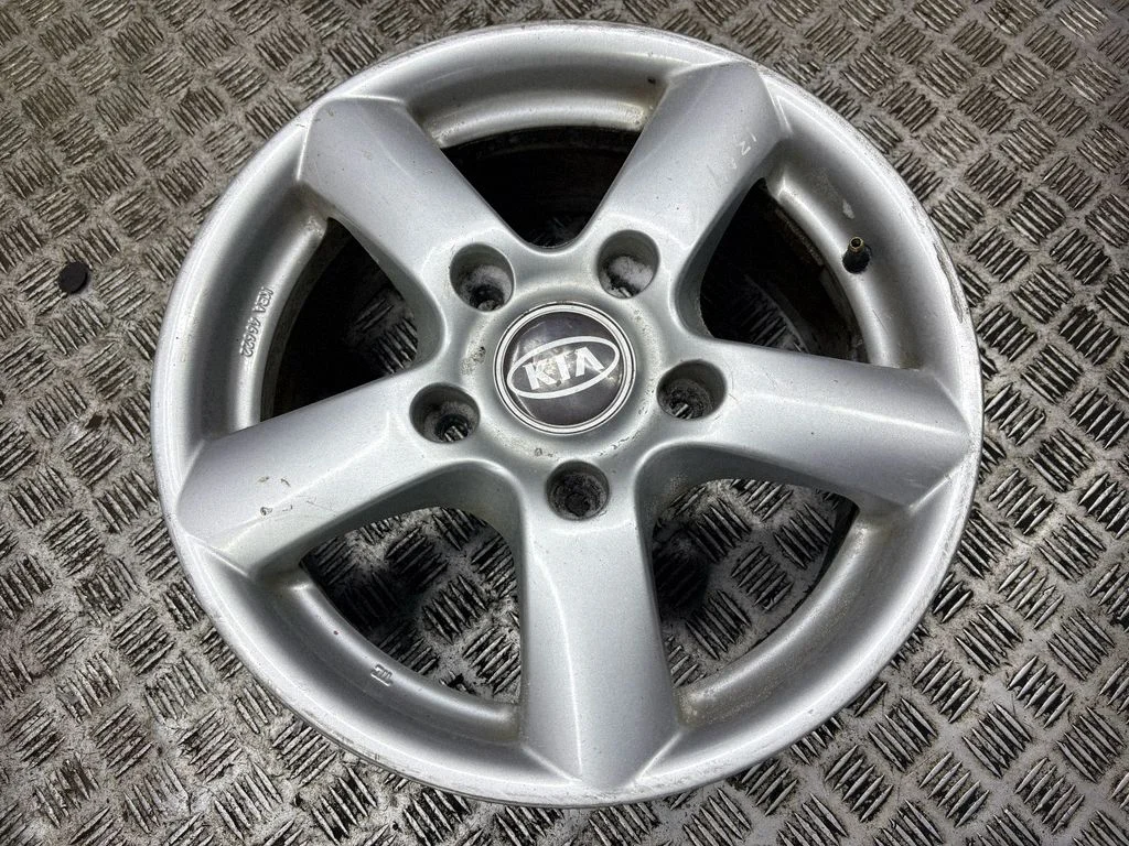 R16 alloy rim