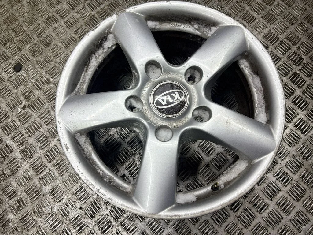 R16 alloy rim