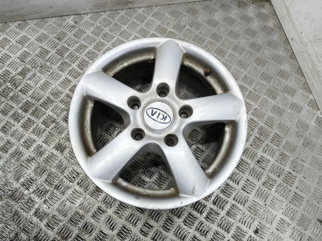 R16 alloy rim