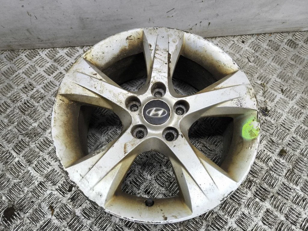 R16 alloy rim