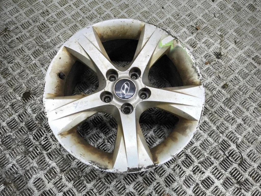 R16 alloy rim