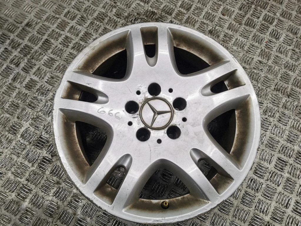 R16 alloy rim A2114013302