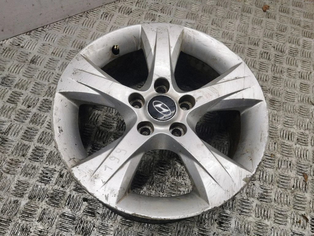 R16 alloy rim