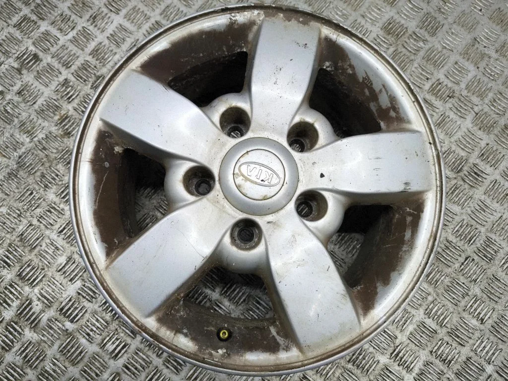 R16 alloy rim