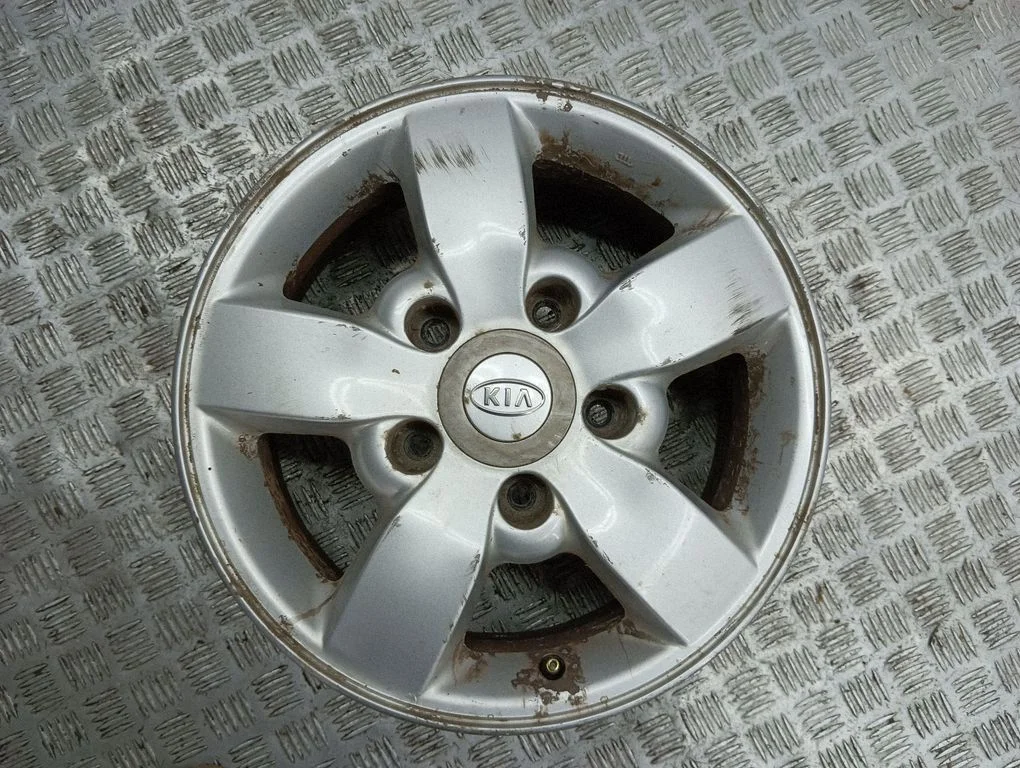 R16 alloy rim