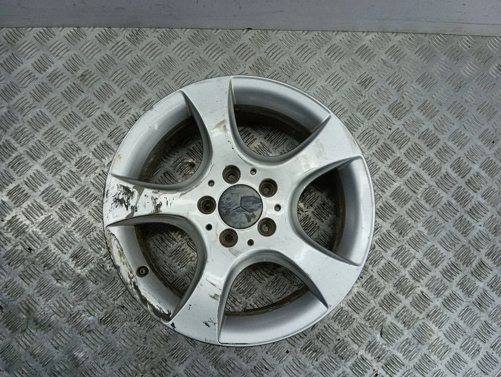 R16 vieglmetāla disks (-i) A2034014302