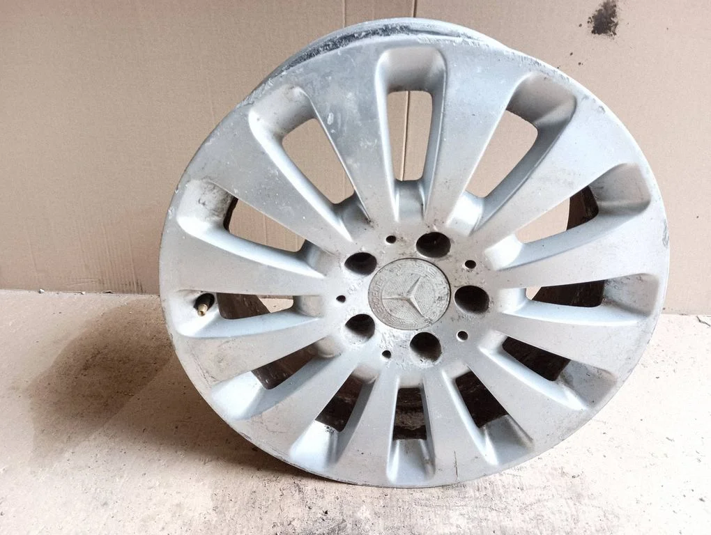 R16 alloy rim B66474352