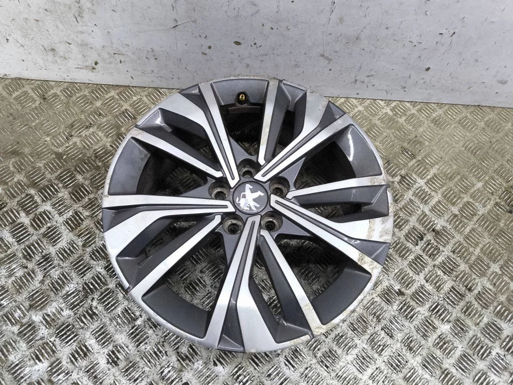 R17 alloy rim 9814117977
