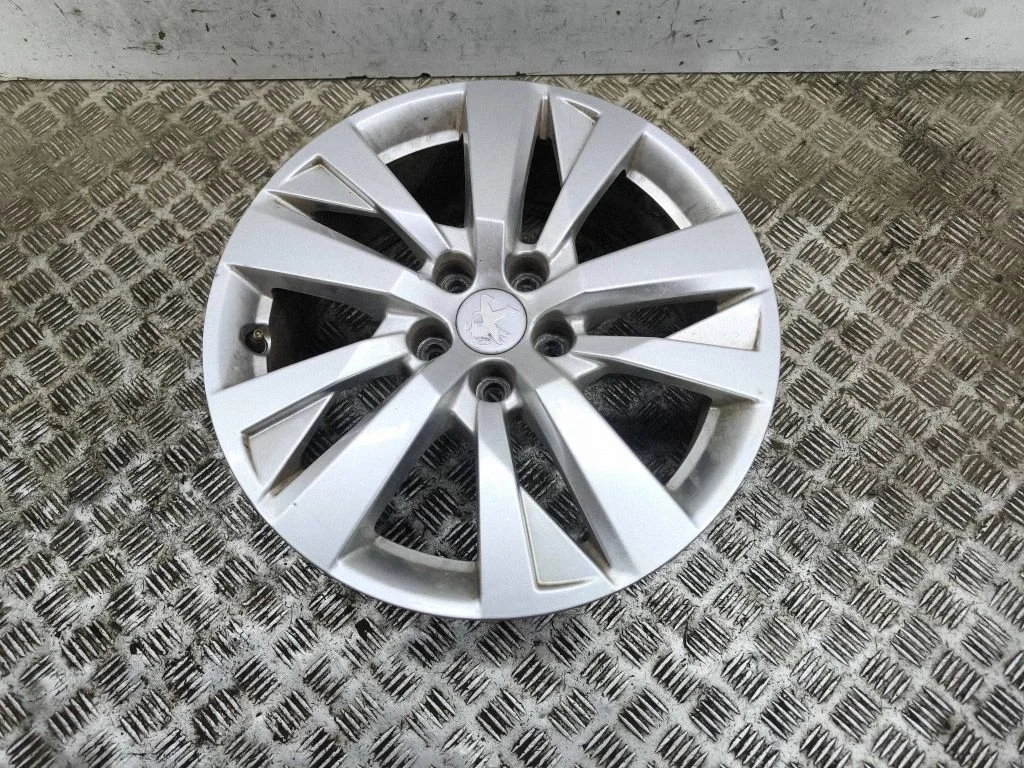 R17 alloy rim 9809687177