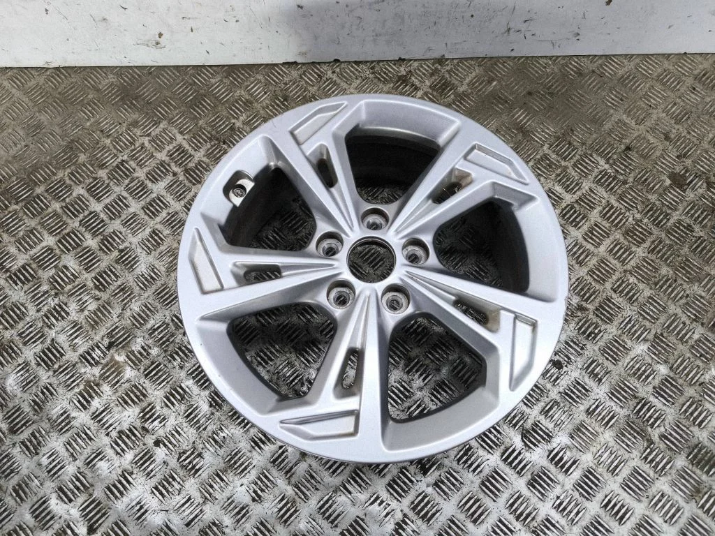 R17 alloy rim 52910J9700