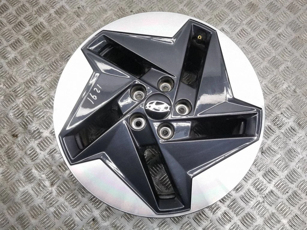 R17 alloy rim 52910HF200