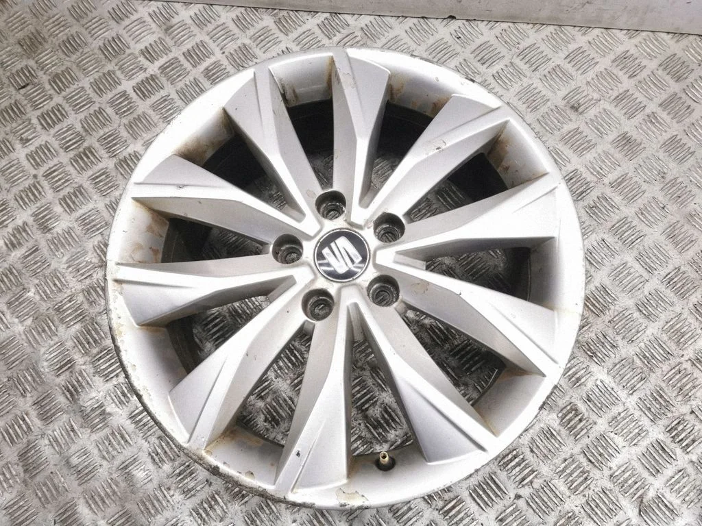 R17 vieglmetāla disks (-i) 575601025B