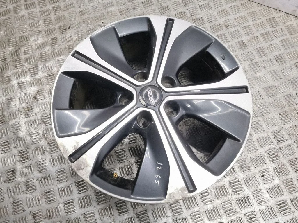 R17 alloy rim 5SH3E