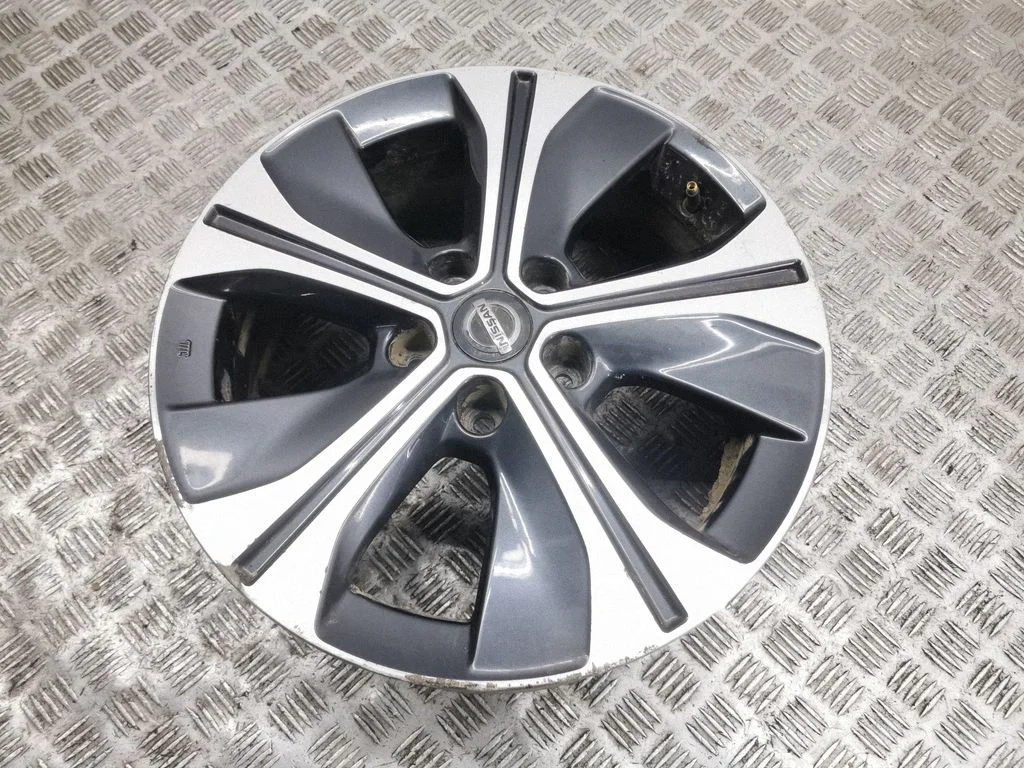 R17 alloy rim 5SH3E
