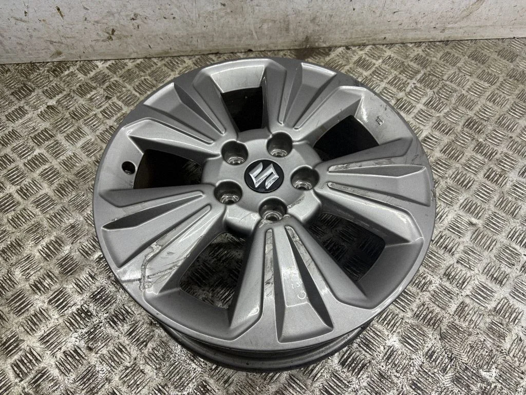 R17 alloy rim 4321054P80