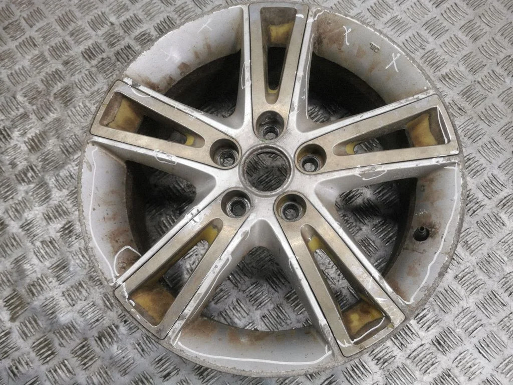 R17 alloy rim