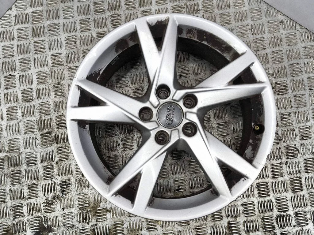 R17 alloy rim 8W0601025