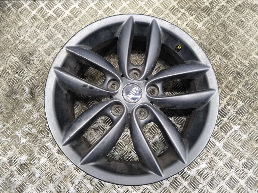 R17 alloy rim – Mini Cooper Countryman R60 (2011-2016)