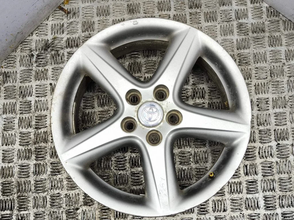 R17 alloy rim