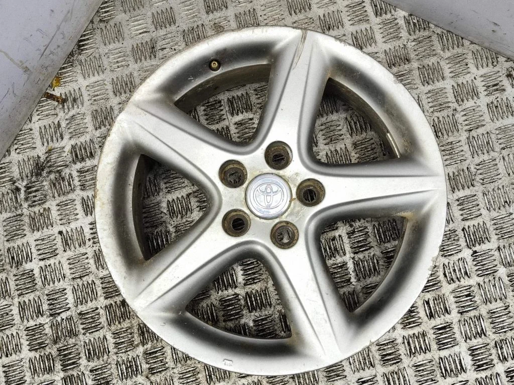 R17 alloy rim