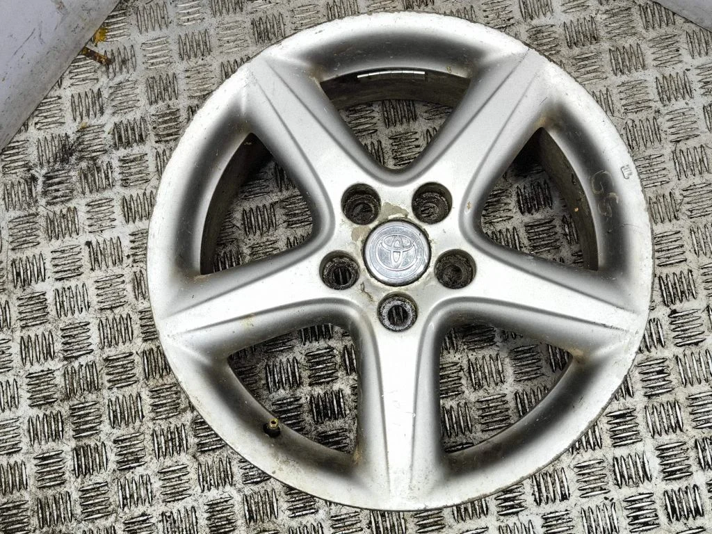 R17 alloy rim