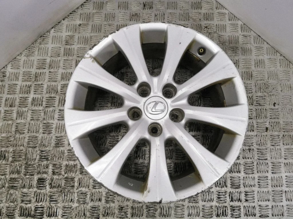 R17 alloy rim