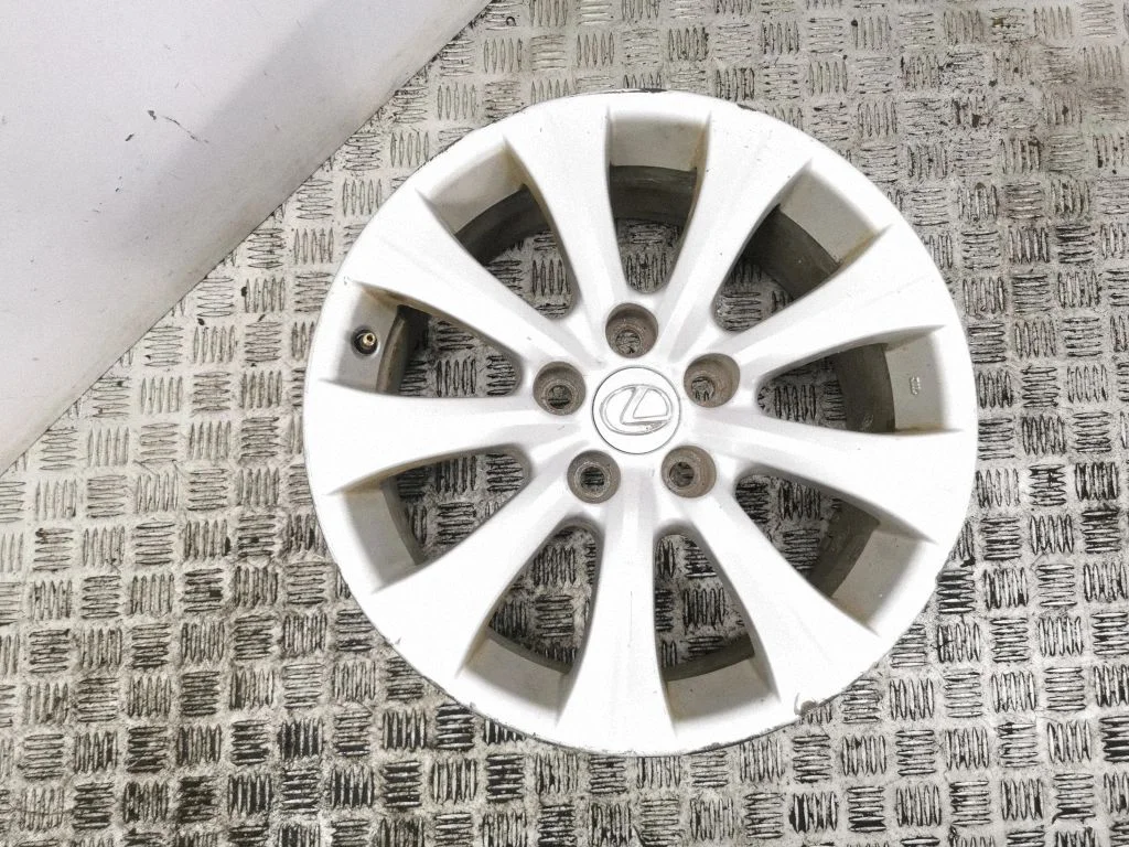 R17 alloy rim