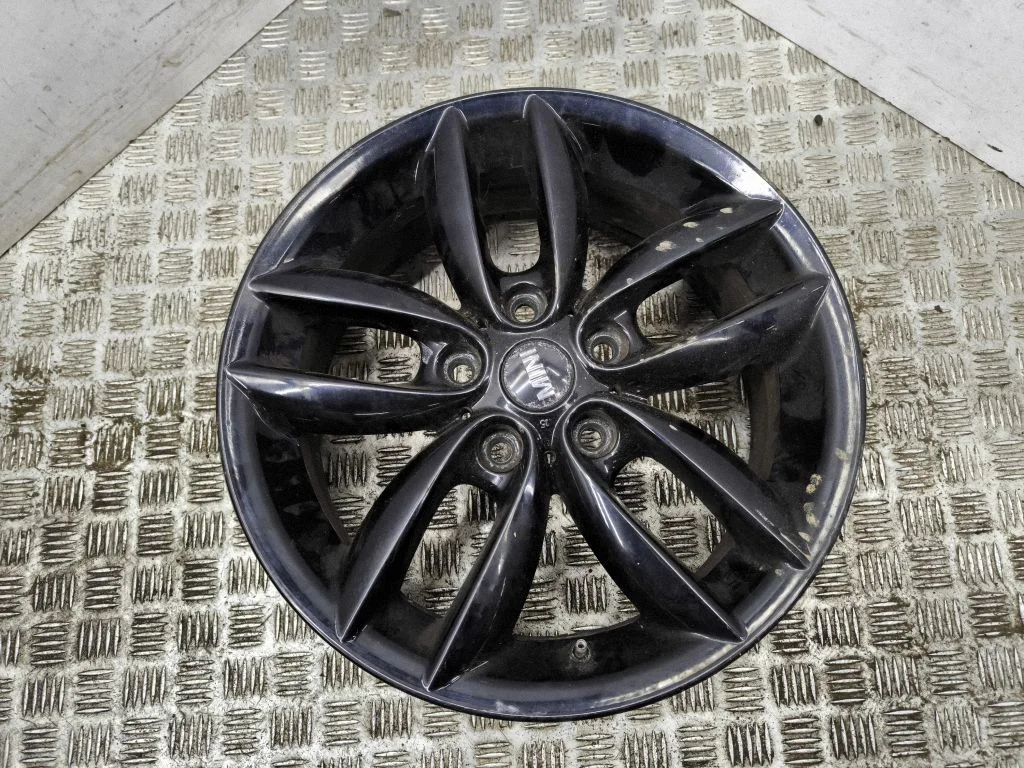 R17 alloy rim – Mini Cooper Countryman R60 (2011-2016)